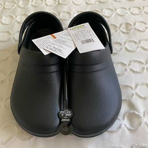 Women’s Crocs specialist II clogs